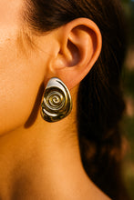 Load image into Gallery viewer, Swirl Earrings

