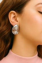 Load image into Gallery viewer, Swirl Earrings
