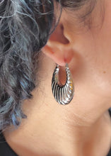 Load and play video in Gallery viewer, Ribbed Teardrop Crescent Earrings
